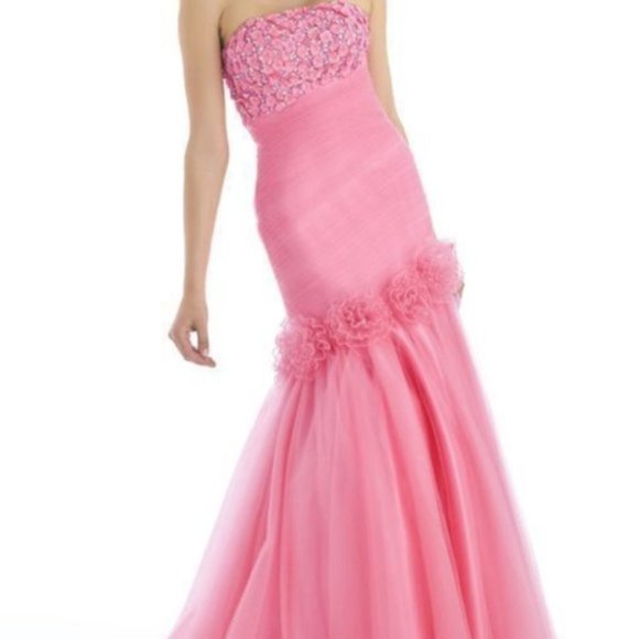 *Markdown* Stylish Pink Strapless Fit & Flare Formal Evening Gown Size 14 - Picture 1 of 8